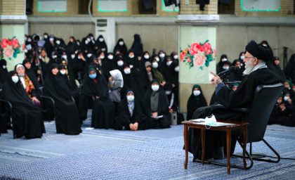 معلمی، پرچمداری تربیت نسل آینده در گام دوم انقلاب