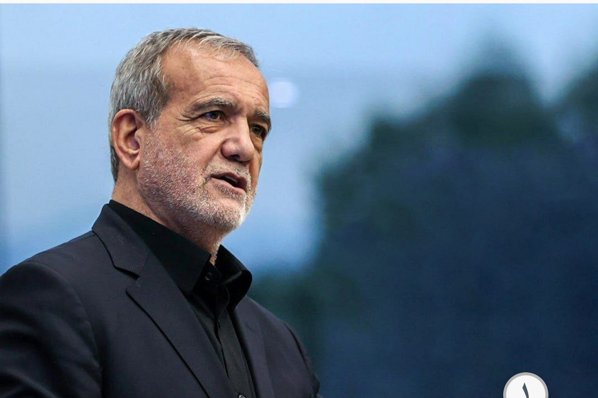 آقای رئیس جمهور؛ جلوی خارج شدن قطار تربیت معلم از ریل خویش را بگیرید!