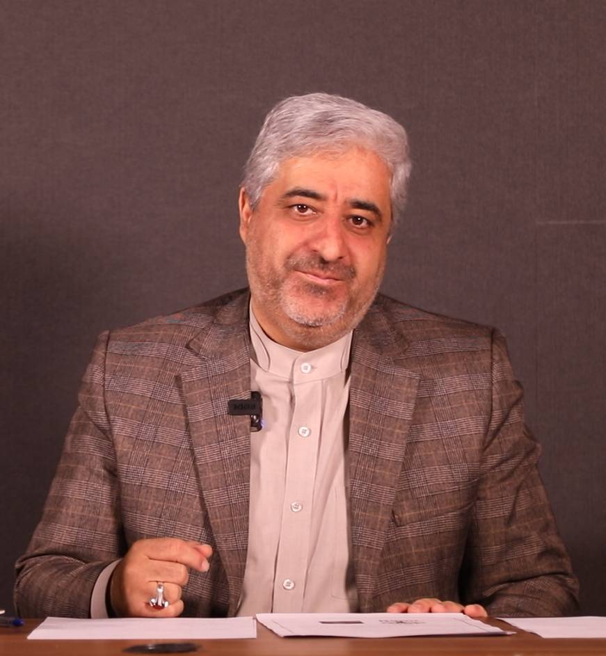 مهدی فیاضی مدیر مدارس بین الملل آموزش