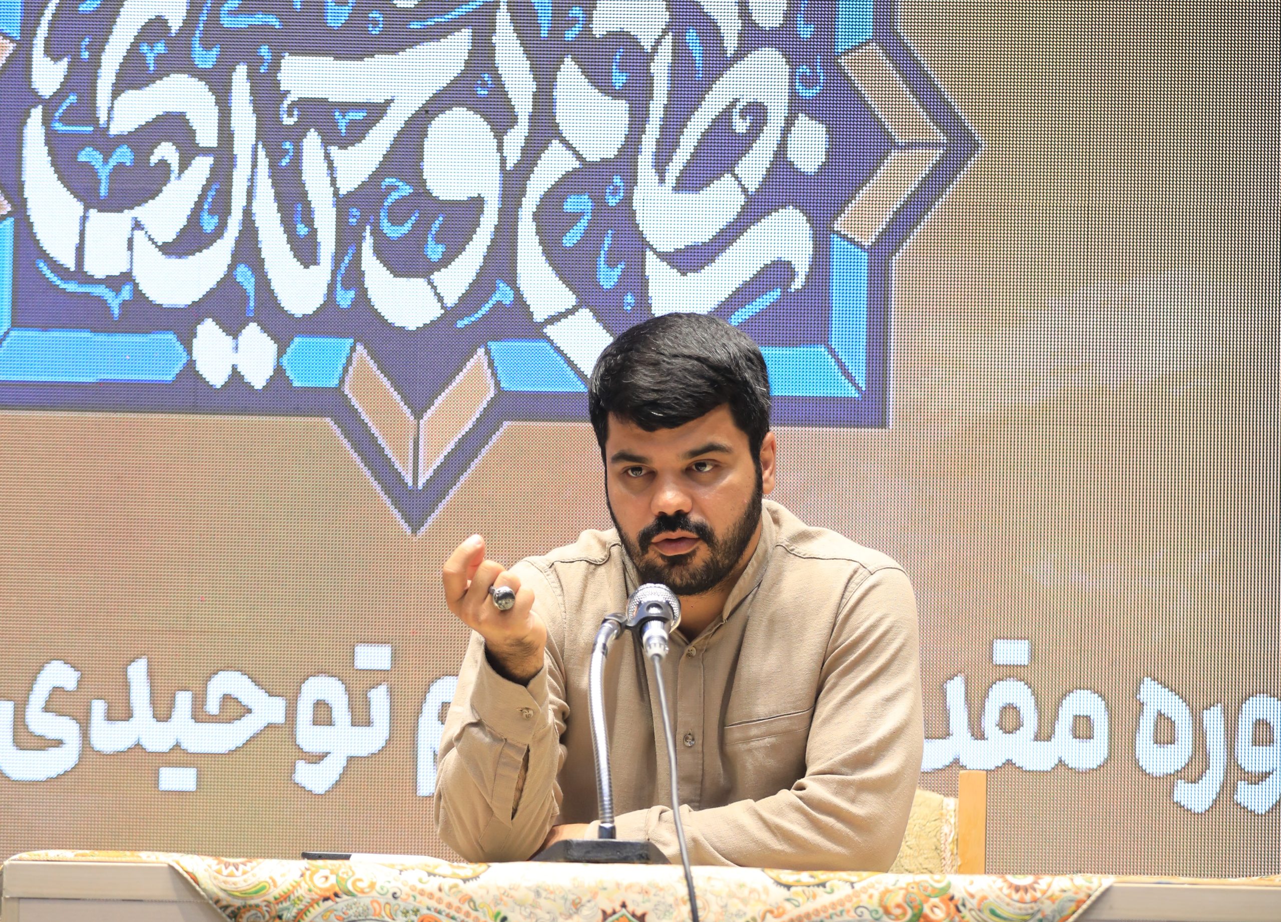 معلم؛ ستون&zwnj;فقراتِ فراراهبردِ تمدن&zwnj;سازی و راویِ &laquo;قدرتِ نرم&raquo; ایران قوی